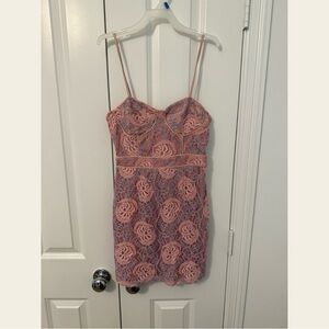 Adorable pink mini dress!